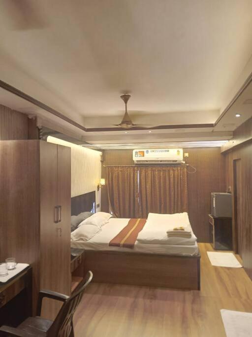 Ostro Inn Studio Apartment Kolkata Exterior photo
